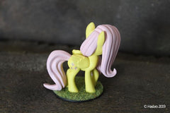 My Little Pony - Fluttershy Miniature | Galactic Gamez